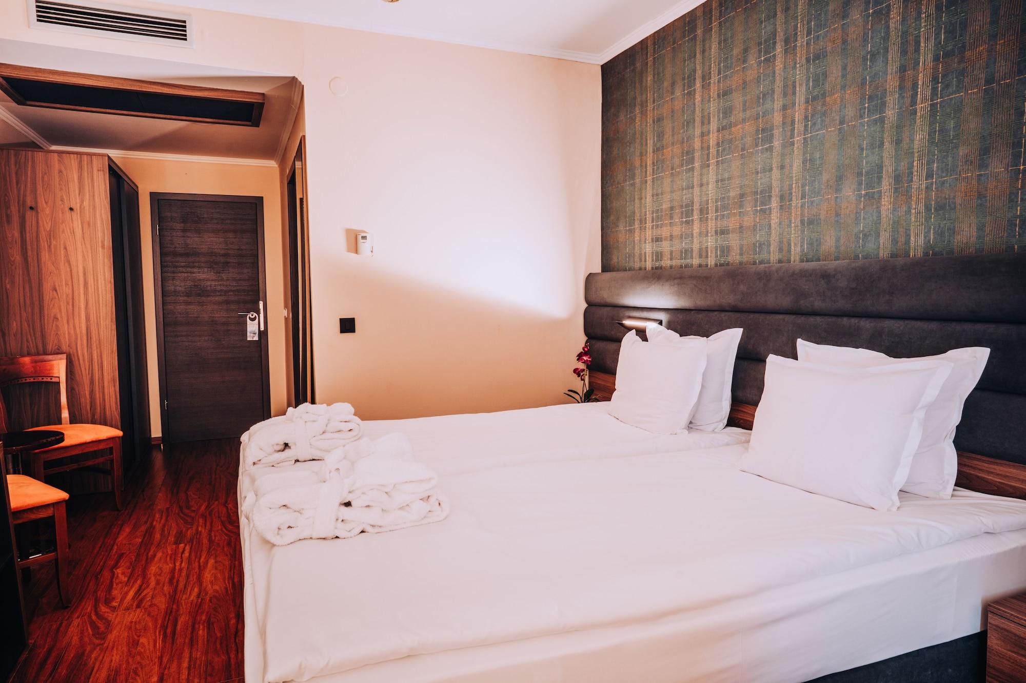 Inex Olgica Hotel & Spa Ohrid Exterior photo